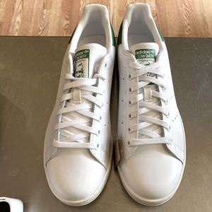 Stan Smiths new never worn size 9.5 mens